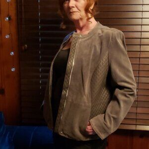 New Taupe Isaac Mizrahi Suede Jacket